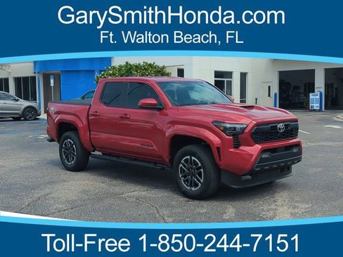 Used 2025 Toyota Tacoma TRD Sport RWD image 1