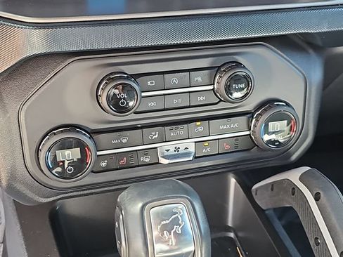 Used 2023 Ford Bronco Outer Banks AWD/4WD image 24
