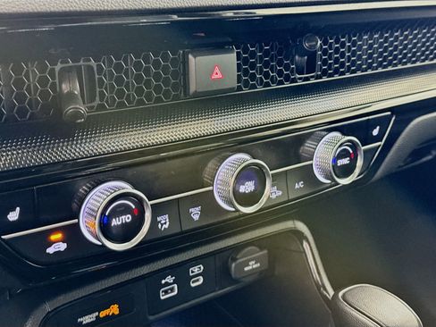 Used 2024 Honda CR-V EX-L image 9