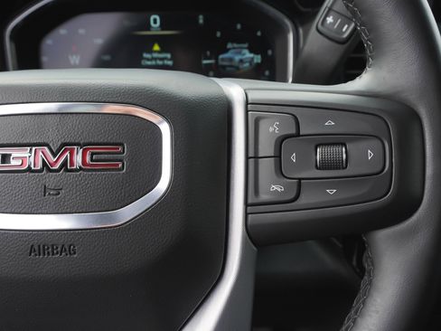 Used 2023 GMC Sierra 1500 Elevation image 19