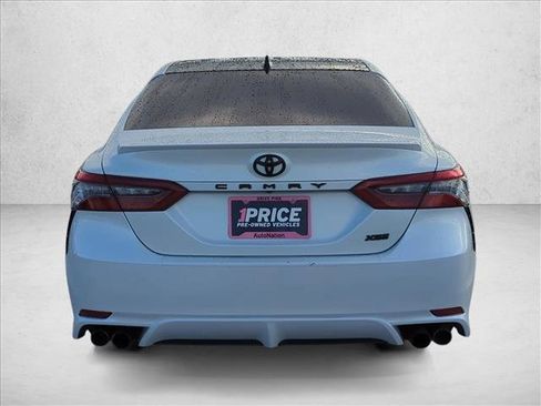 Used 2022 Toyota Camry XSE image 5
