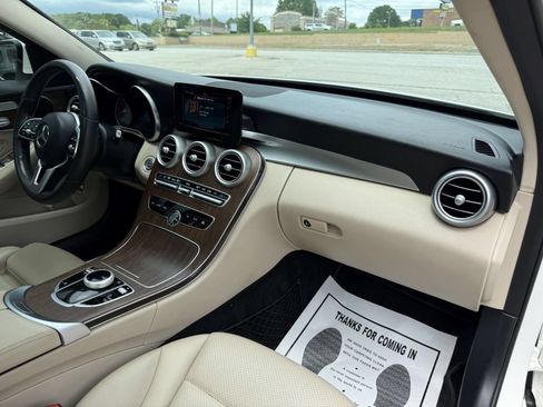 Used 2019 Mercedes-Benz C 300 Sedan w/ Premium Package image 28