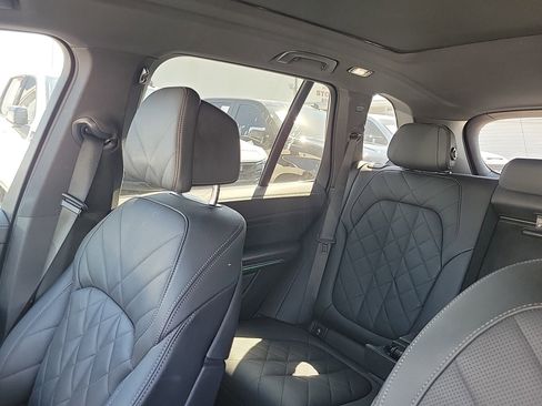 Used 2024 BMW X5 sDrive40i w/ Premium Package image 26