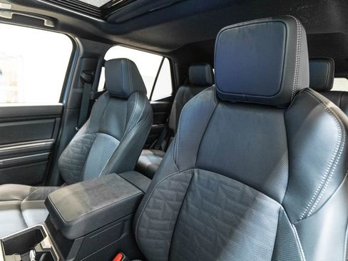 New 2026 Toyota 4Runner TRD Off-Road Premium AWD/4WD image 6