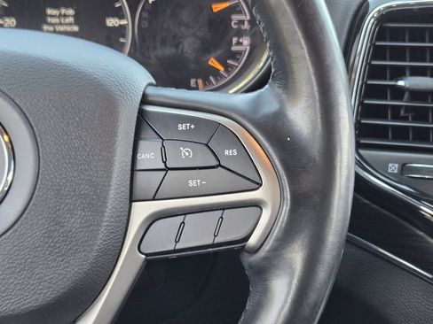 Used 2021 Jeep Grand Cherokee Limited w/ Sun & Sound Group RWD image 36