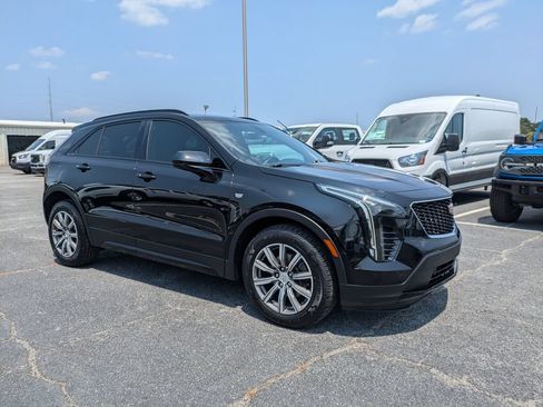 Used 2019 Cadillac XT4 Sport FWD image 2