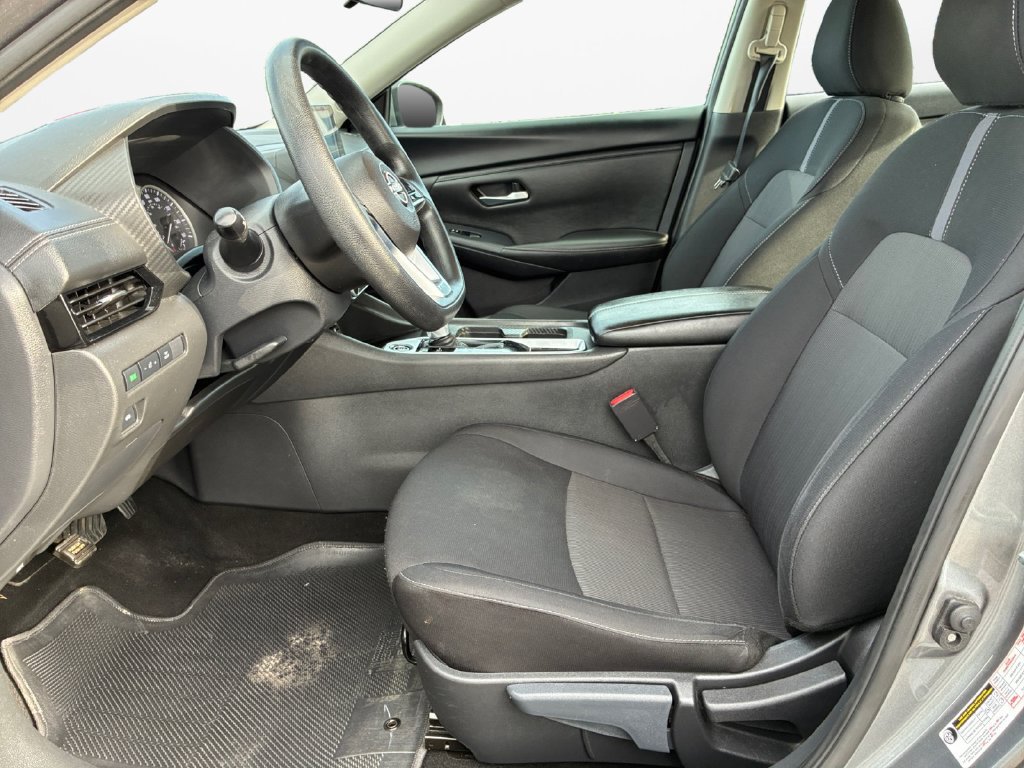 Used 2024 Nissan Sentra SV FWD image 18