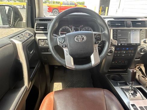 Used 2021 Toyota 4Runner Limited RWD image 3