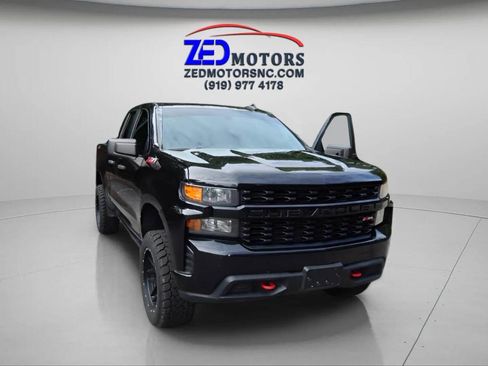 Used 2019 Chevrolet Silverado 1500 Custom Trail Boss w/ Custom Convenience Package image 9