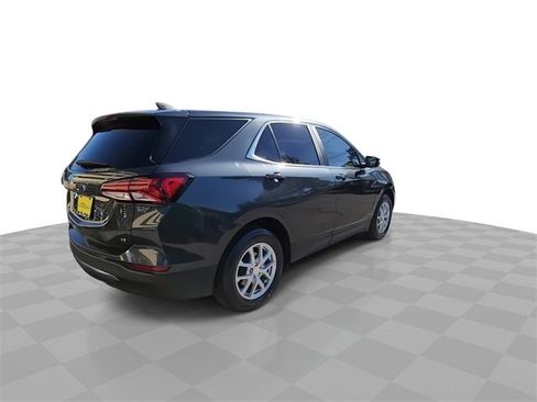 Used 2022 Chevrolet Equinox LT image 8