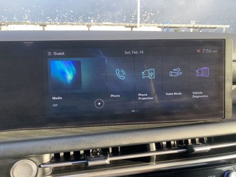 Certified 2025 Hyundai Santa Cruz SE image 16