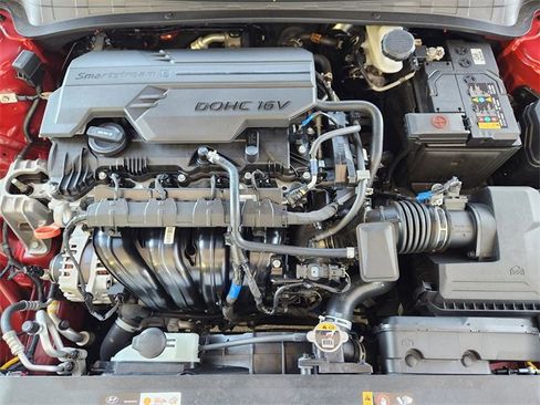 Certified 2024 Hyundai Elantra SEL image 21