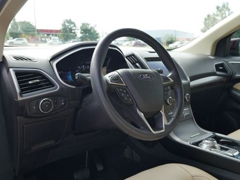 Used 2019 Ford Edge SEL w/ Equipment Group 201A AWD/4WD image 10