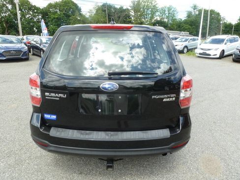 Used 2016 Subaru Forester 2.5i AWD/4WD image 8