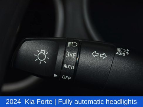Used 2024 Kia Forte LXS FWD image 10