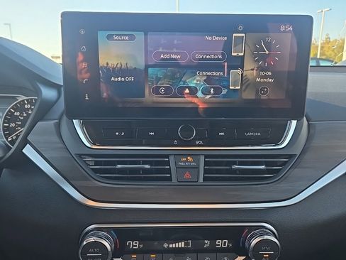 New 2025 Nissan Altima 2.5 SV w/ SV Special Edition Package image 18