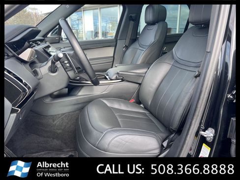 Used 2025 Land Rover Range Rover Sport SE image 10