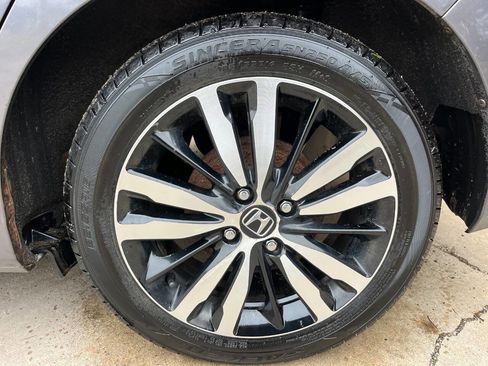 Used 2018 Honda Fit EX-L image 4