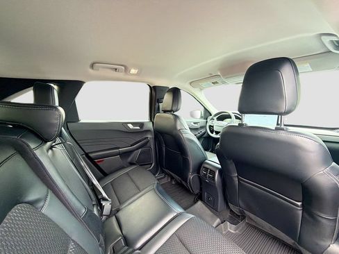 Used 2024 Ford Escape SE FWD image 27