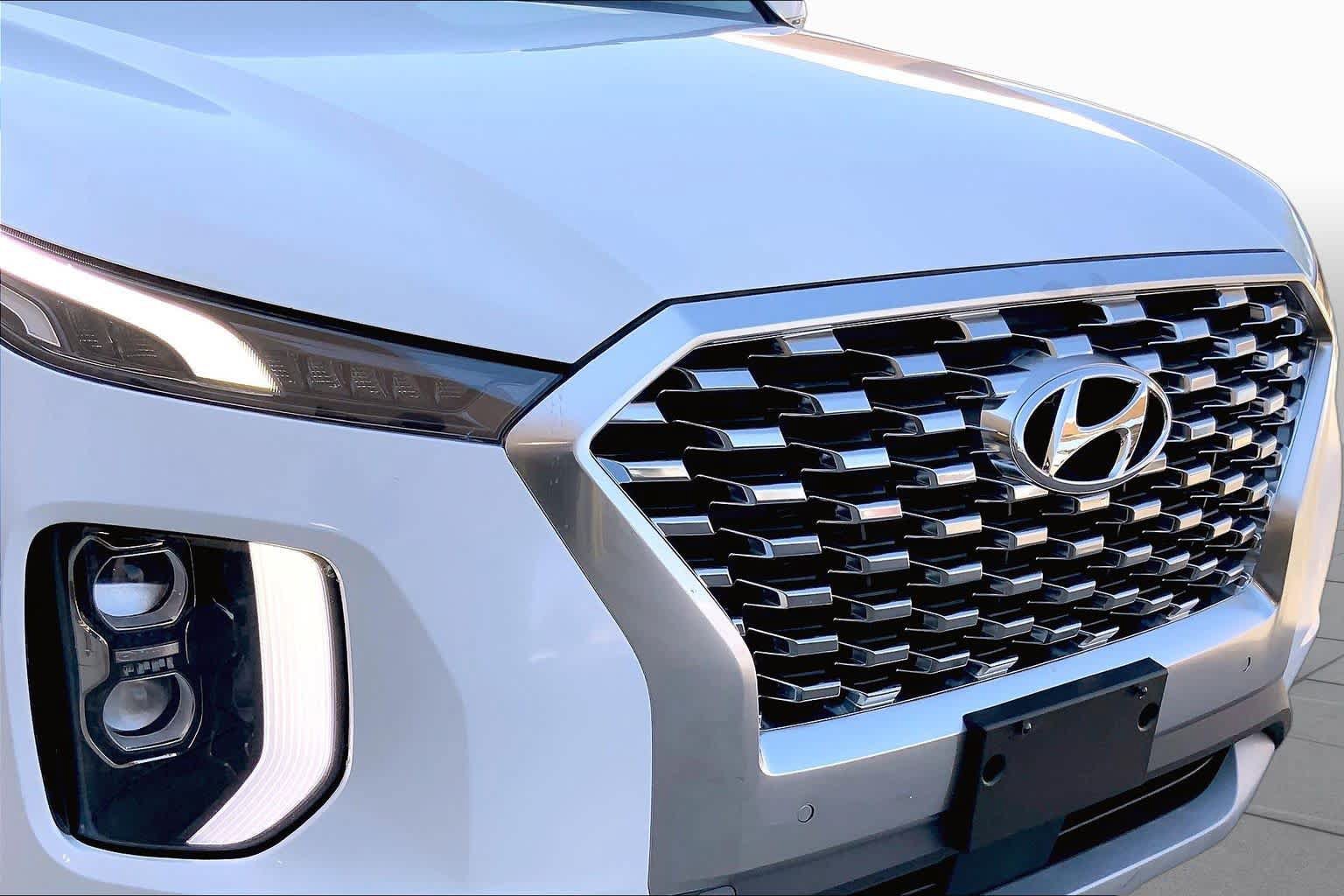 Used 2022 Hyundai Palisade SEL w/ 8P Bench Seat Package FWD image 31