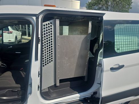 Used 2014 Ford Transit Connect XLT image 15