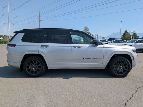 Used 2024 Jeep Grand Cherokee L Summit AWD/4WD image 2