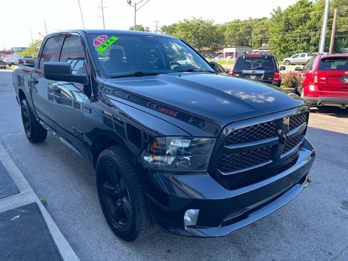 Used 2015 RAM 1500 Express AWD/4WD image 9