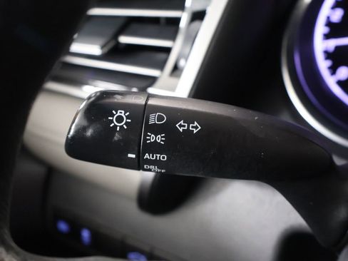 Used 2020 Toyota Camry LE w/ Convenience Package FWD image 37