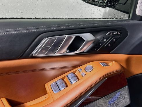 Used 2022 BMW ALPINA XB7 AWD/4WD image 10