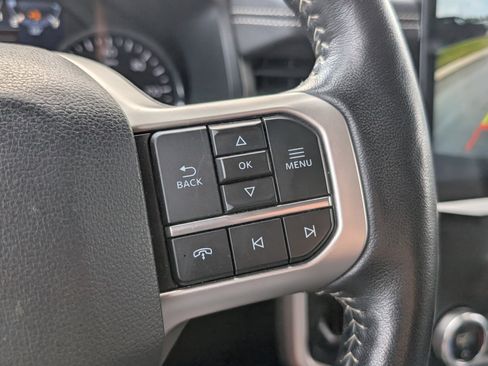 Used 2024 Ford Expedition XLT AWD/4WD image 24