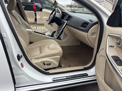 Used 2013 Volvo S60 T5 Premier image 24