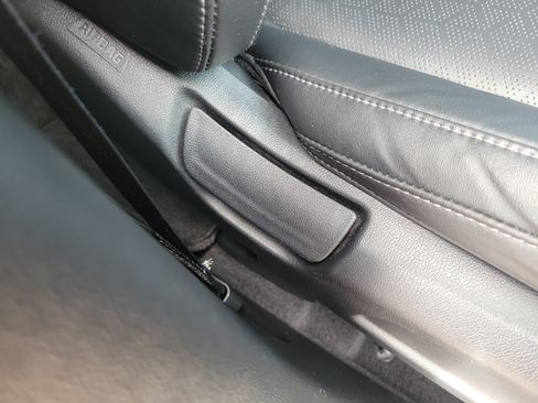 Certified 2023 Kia Sorento S w/ Panoramic Sunroof Package FWD image 9
