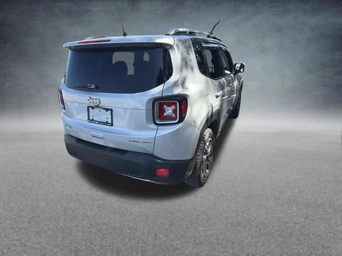 Used 2018 Jeep Renegade Limited w/ UConnect 8.4 Nav Group AWD/4WD image 5