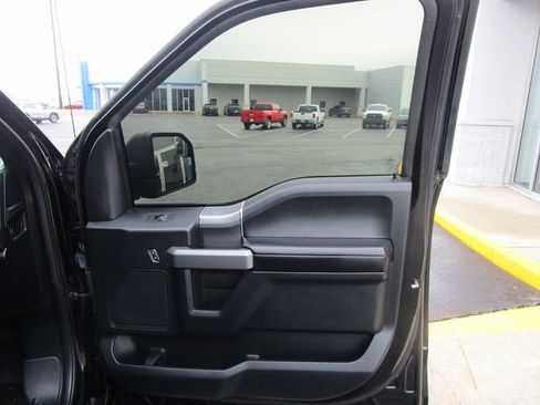 Used 2016 Ford F150 XLT w/ Equipment Group 302A Luxury image 24