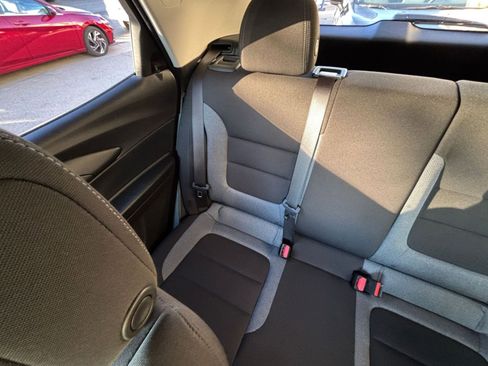 Used 2025 Chevrolet TrailBlazer LT image 39