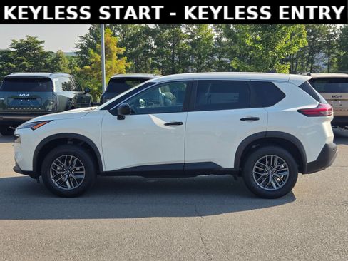 Used 2023 Nissan Rogue S FWD image 4