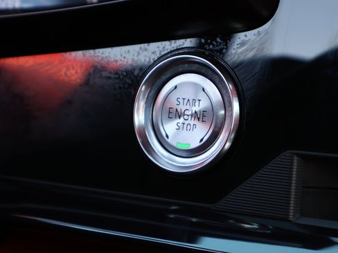 Certified 2025 Chevrolet Corvette Stingray Premium Conv w/ Z51 Performance Package image 22