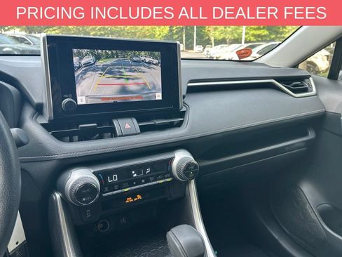 Used 2025 Toyota RAV4 LE AWD/4WD image 12