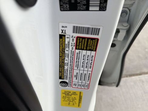 Certified 2021 Toyota Highlander Limited FWD image 36