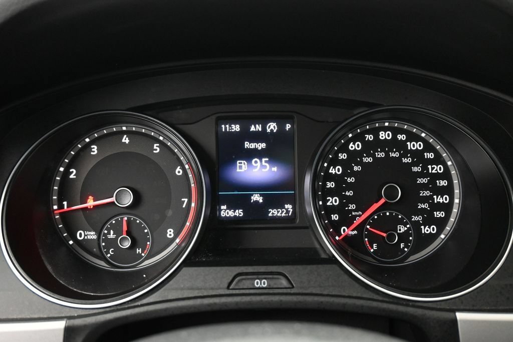 Used 2021 Volkswagen Atlas Cross Sport SE w/ Panoramic Sunroof Package FWD image 28