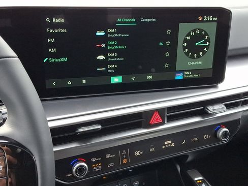 New 2026 Kia Sorento S w/ S Panoramic Sunroof Package image 13