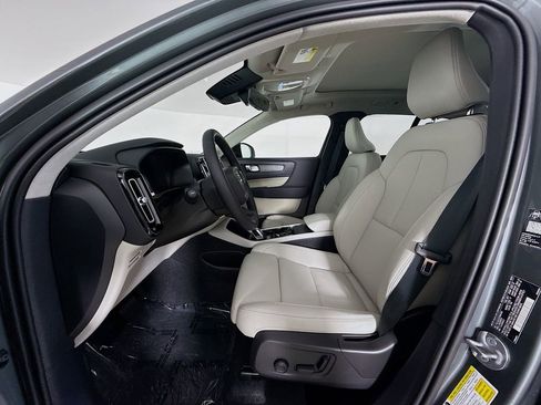 Used 2026 Volvo XC40 B5 Plus w/ Protection Package Premier image 21