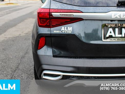 Used 2022 Kia Seltos SX w/ Sunroof Package AWD/4WD image 12