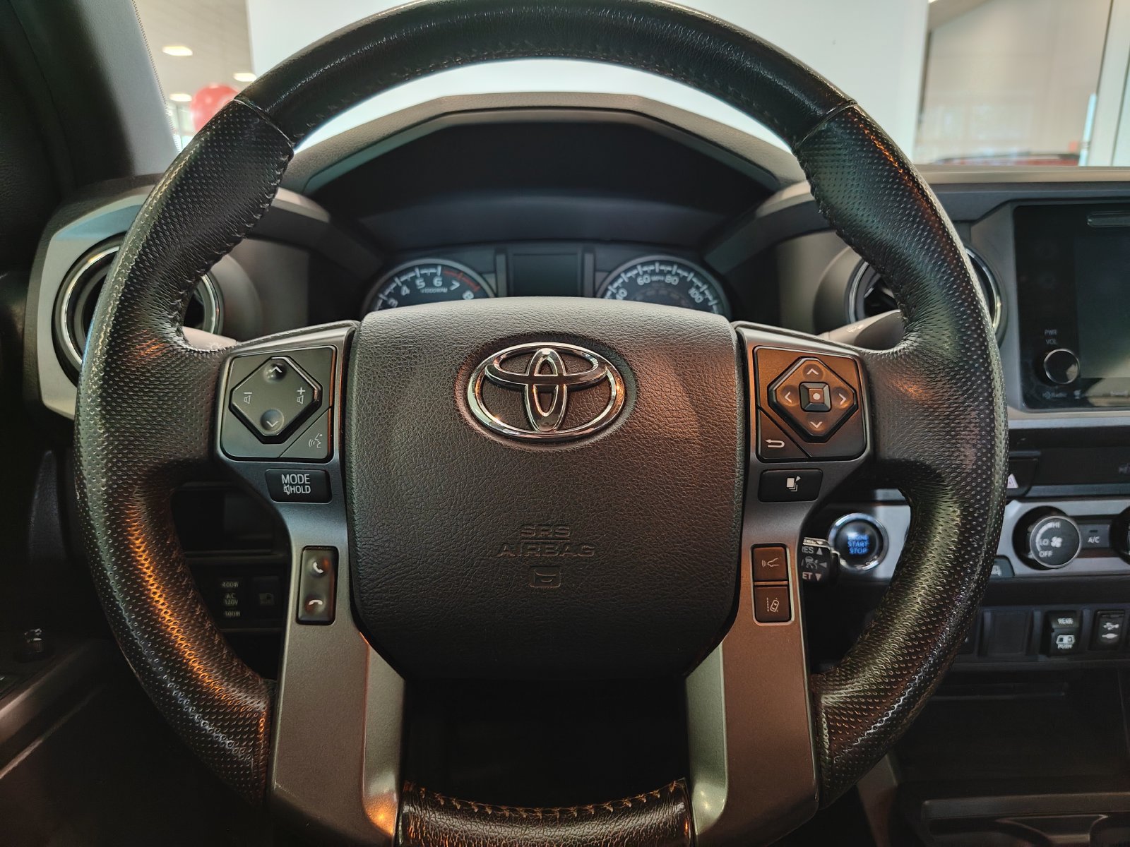 Used 2019 Toyota Tacoma TRD Sport AWD/4WD image 14