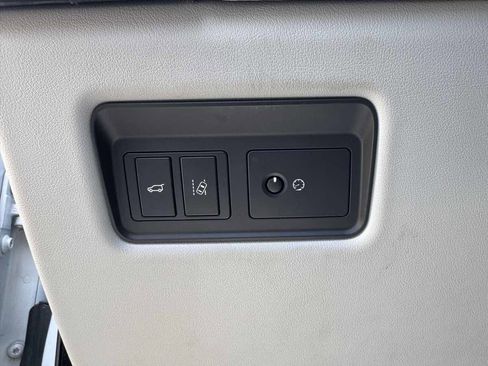 Used 2017 Land Rover Range Rover Supercharged image 10