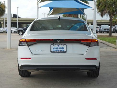 Certified 2026 Honda Accord SE image 5