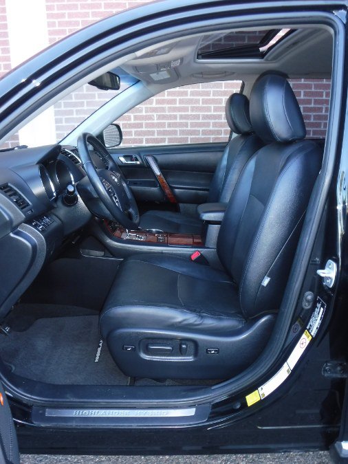 Used 2013 Toyota Highlander Limited AWD/4WD image 8