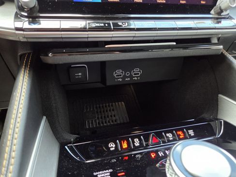 New 2026 Jeep Grand Wagoneer 4WD image 39