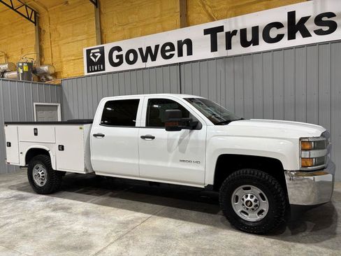 Used 2019 Chevrolet Silverado 2500 W/T w/ WT Convenience Package image 3