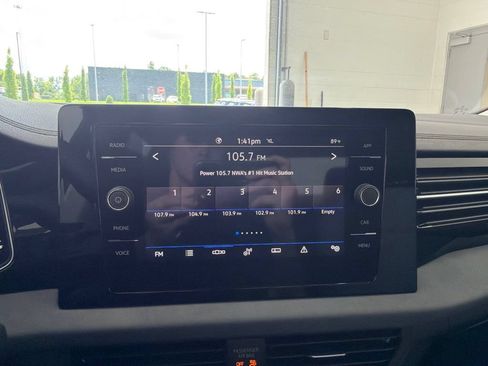 New 2026 Volkswagen Jetta SE FWD image 16